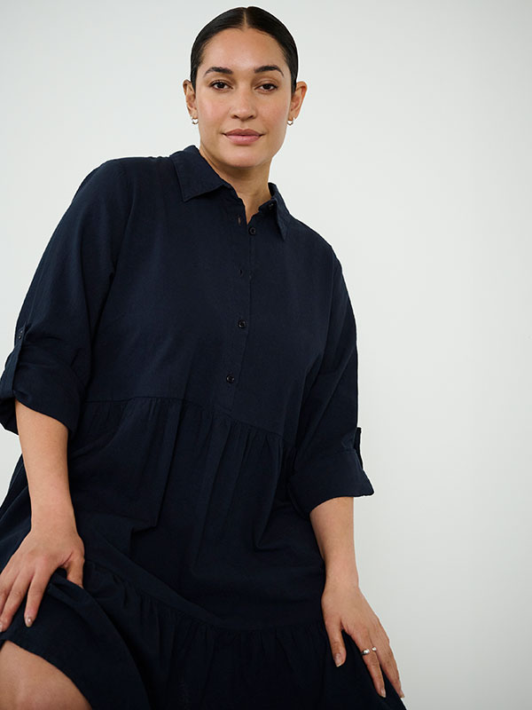 NANA  - Plus Size Dress fra Kaffe Curve