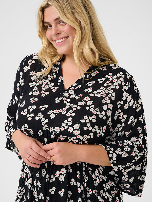 KCAMI - Plus Size Dress fra Kaffe Curve