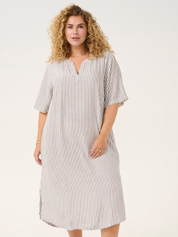 KCMILLE - Plus Size Dress fra Kaffe Curve
