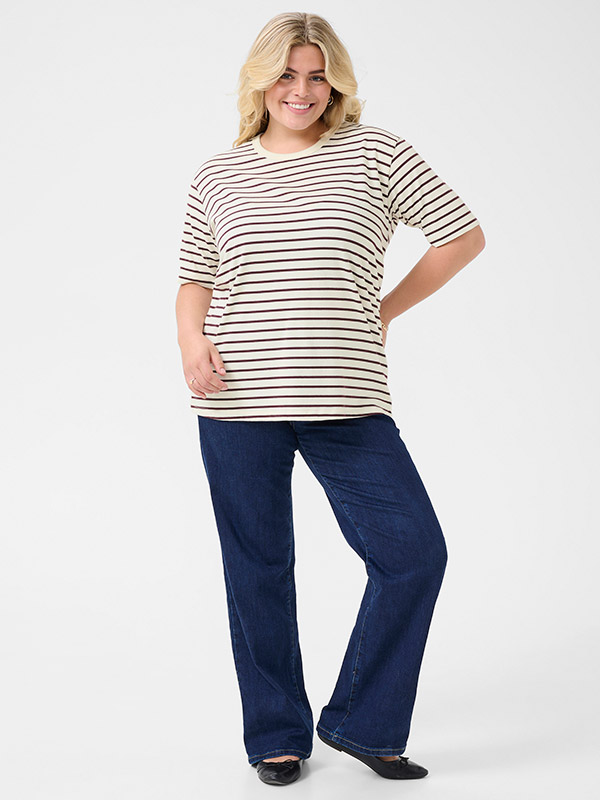 KCWINNI - Plus Size T-shirt fra Kaffe Curve