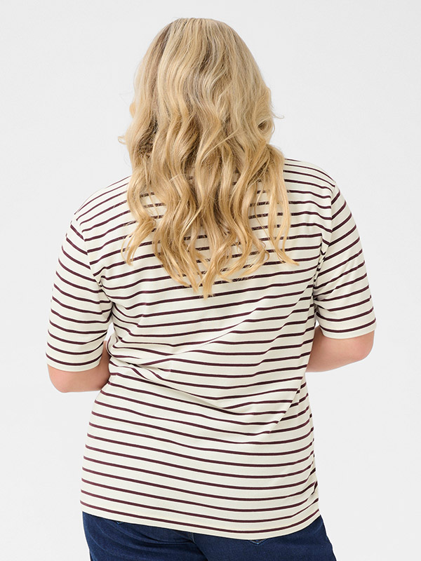 KCWINNI - Plus Size T-shirt fra Kaffe Curve