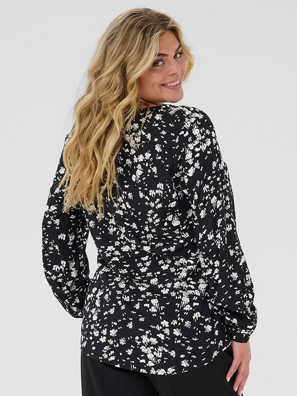 KCBELLA - Plus Size Blouse fra Kaffe Curve