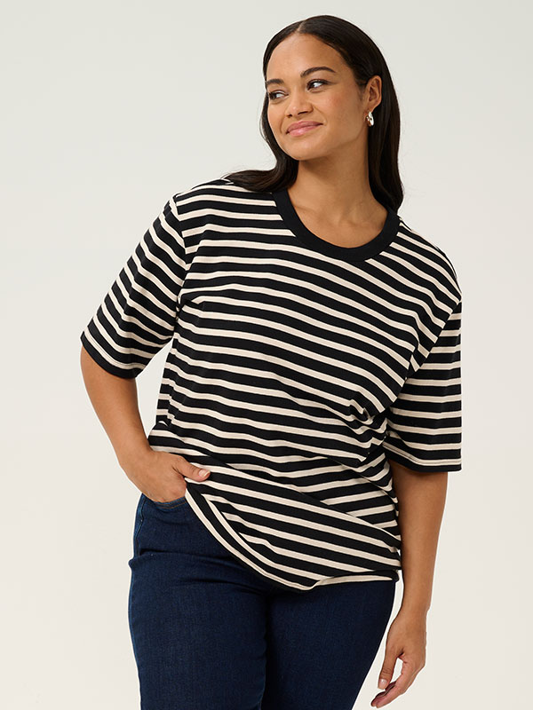 KCLORANA - Plus Size T-shirt fra Kaffe Curve