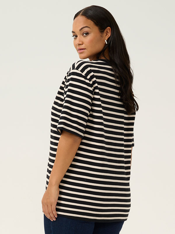 KCLORANA - Plus Size T-shirt fra Kaffe Curve
