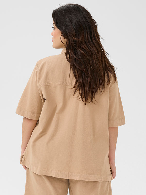 KCNANA - Plus Size Shirt fra Kaffe Curve