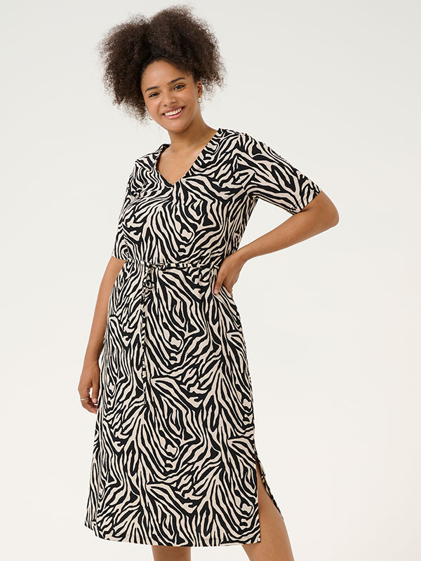 KCIVENA - Plus Size Dress fra Kaffe Curve