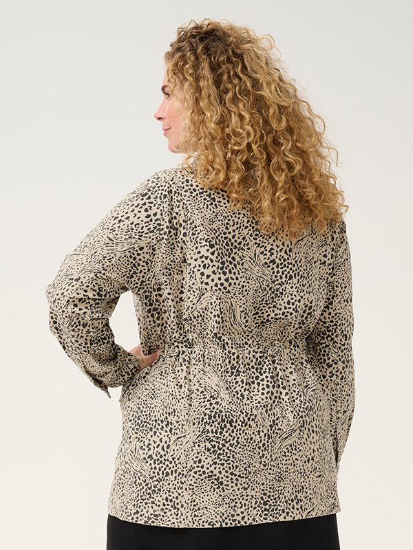 KCLISIA - Plus Size Jacket fra Kaffe Curve