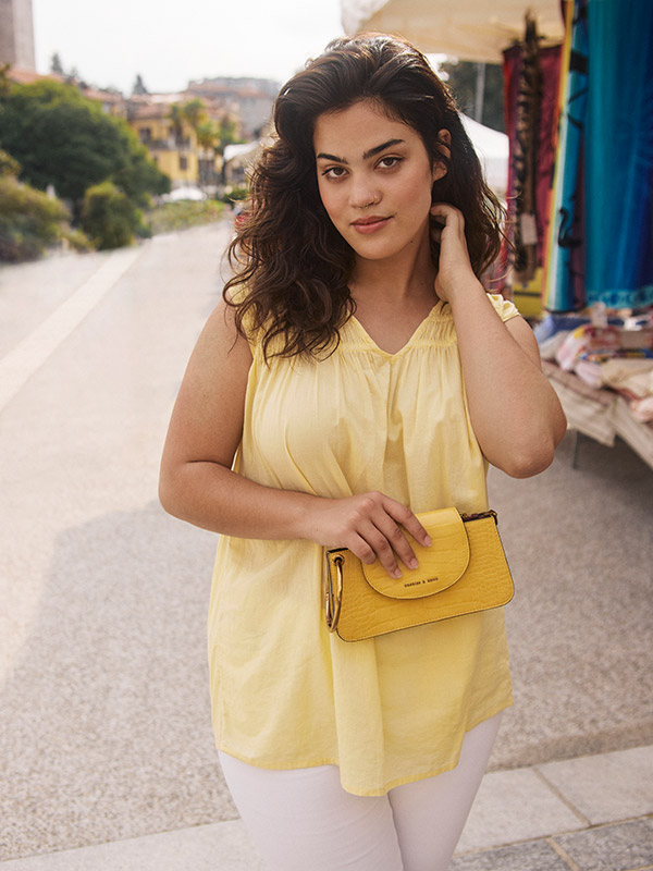KCTHIA - Plus Size Top fra Kaffe Curve
