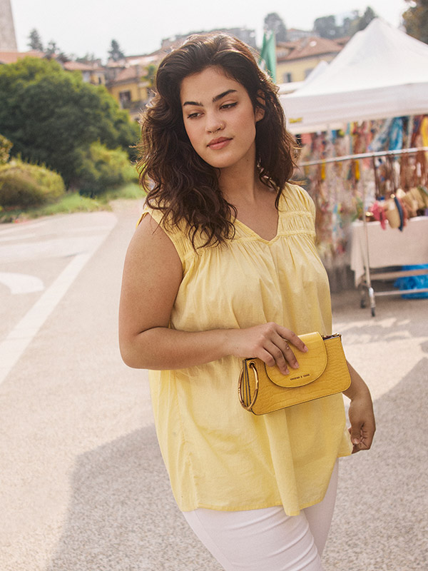 KCTHIA - Plus Size Top fra Kaffe Curve