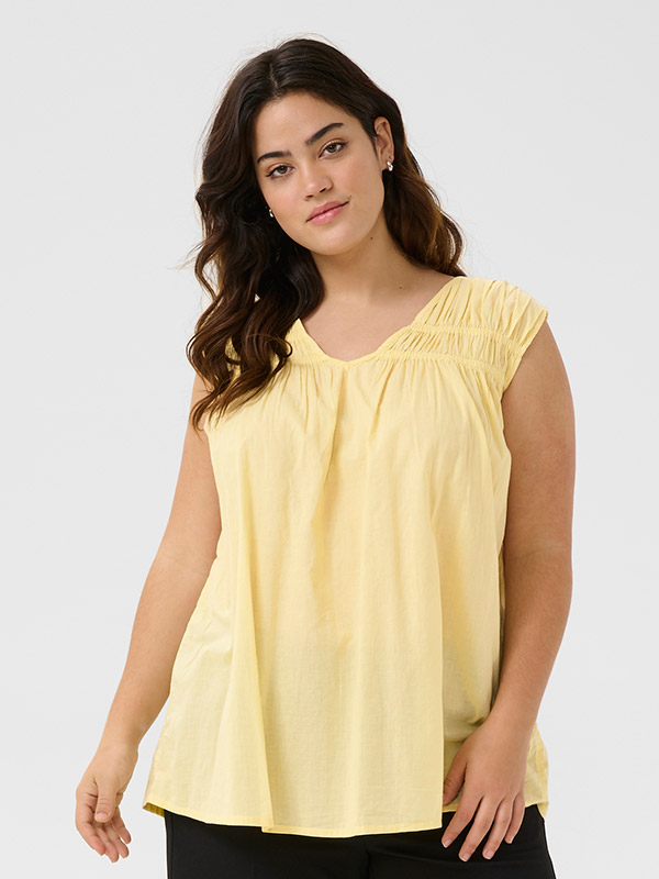 KCTHIA - Plus Size Top fra Kaffe Curve