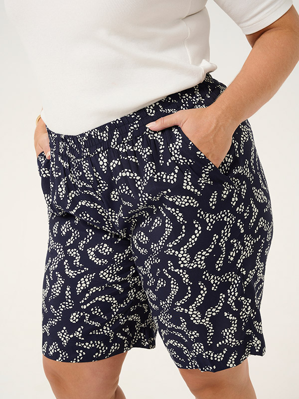 KCBEATE - Plus Size Shorts fra Kaffe Curve