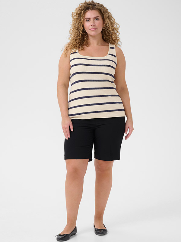 KCMORINA - Plus Size Top fra Kaffe Curve