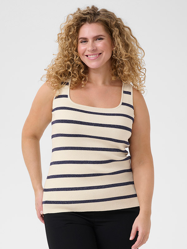 KCMORINA - Plus Size Top fra Kaffe Curve