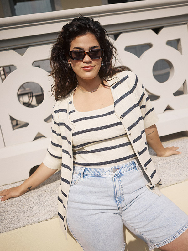 KCMORINA - Plus Size Top fra Kaffe Curve
