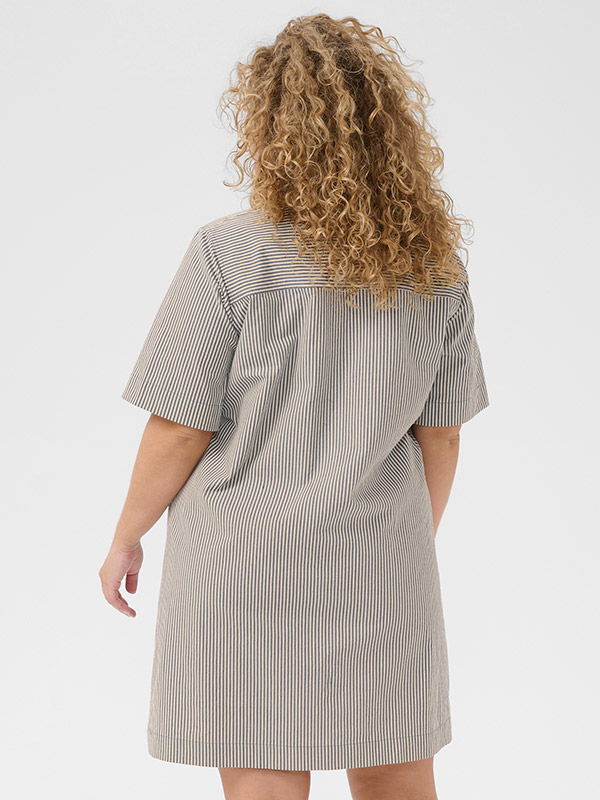 KCNANA - Plus Size Dress fra Kaffe Curve