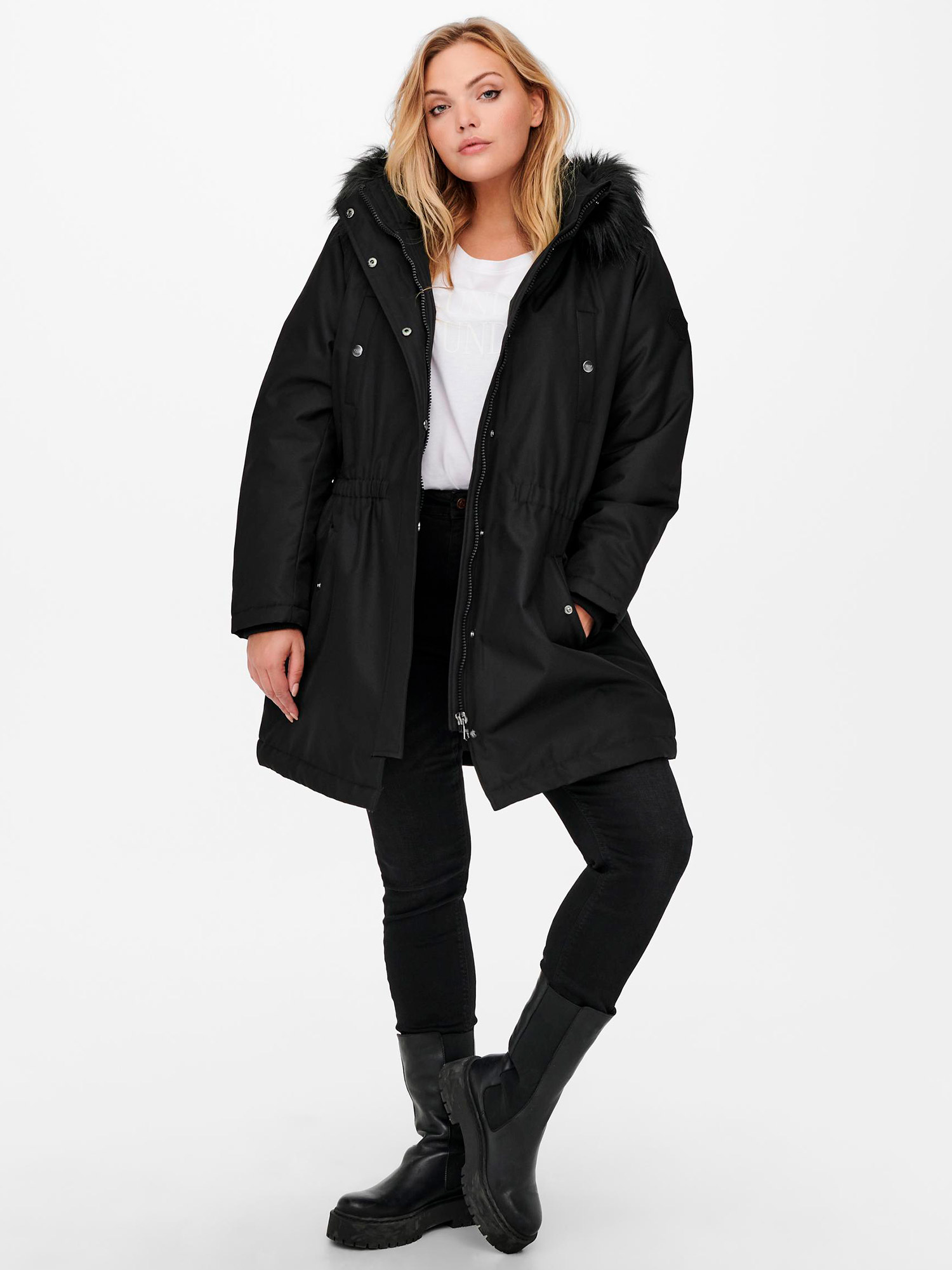 IRENA - Plus Size Jacket fra Only Carmakoma