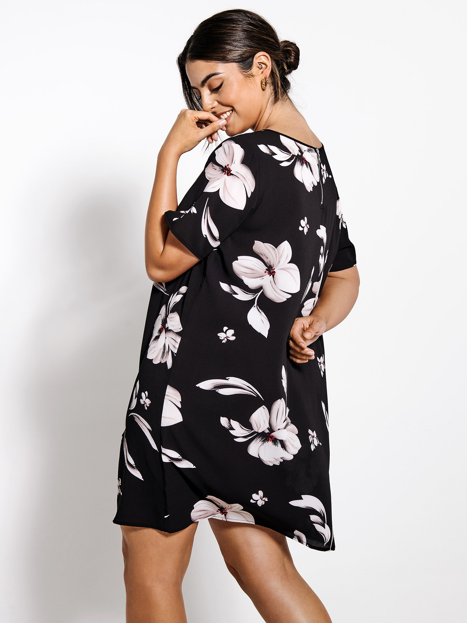 LUX - Plus Size Dress fra Only Carmakoma