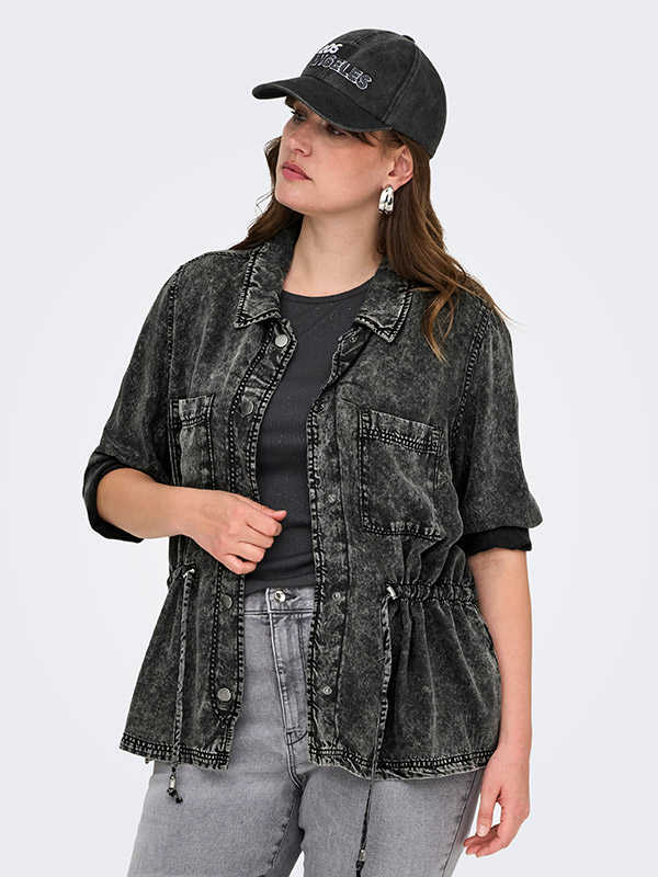 CARKENYA - Plus Size Shirt fra Only Carmakoma