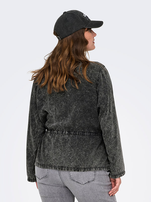 CARKENYA - Plus Size Shirt fra Only Carmakoma
