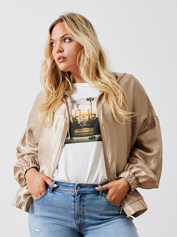 CARGRACE - Plus Size Jacket fra Only Carmakoma