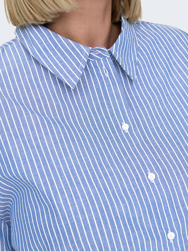 CARARJA - Plus Size Shirt fra Only Carmakoma