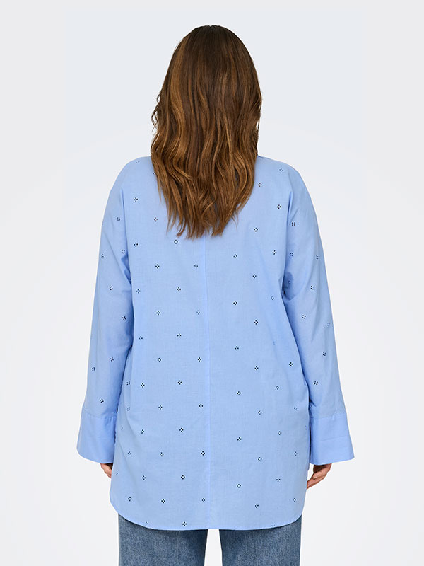 CARNEW - Plus Size Shirt fra Only Carmakoma