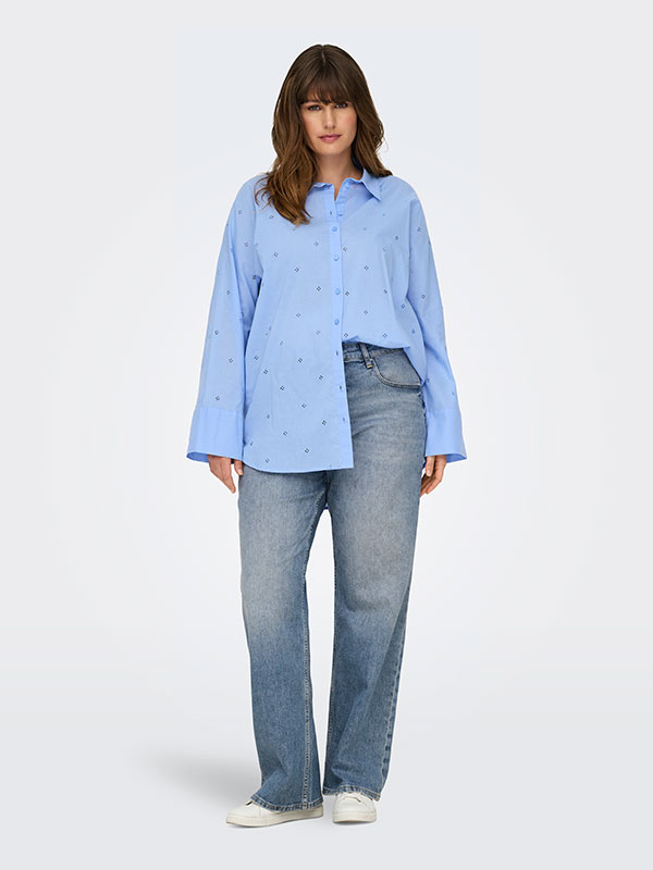 CARNEW - Plus Size Shirt fra Only Carmakoma