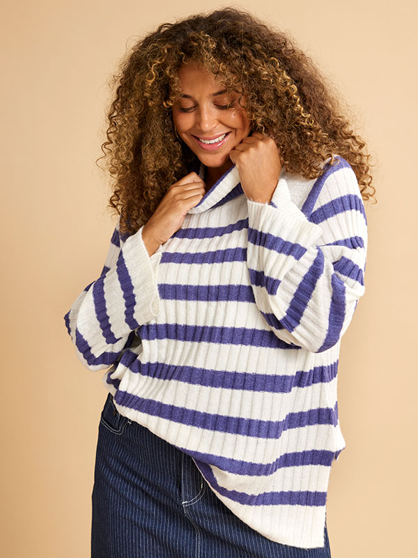 ELGA - Plus Size Sweater fra Zhenzi
