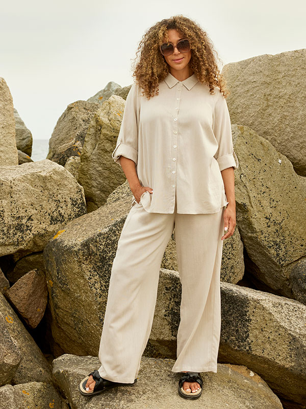 HYLA - Plus Size Shirt fra Zhenzi