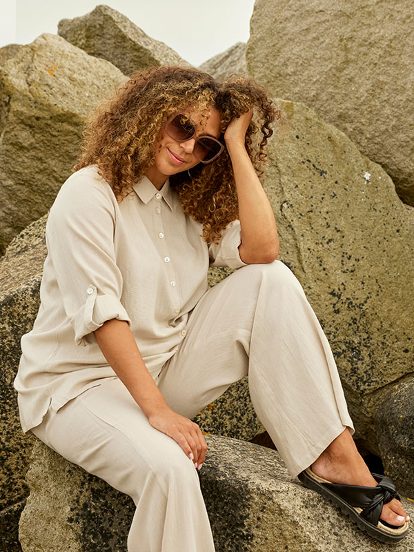 HYLA - Plus Size Shirt fra Zhenzi