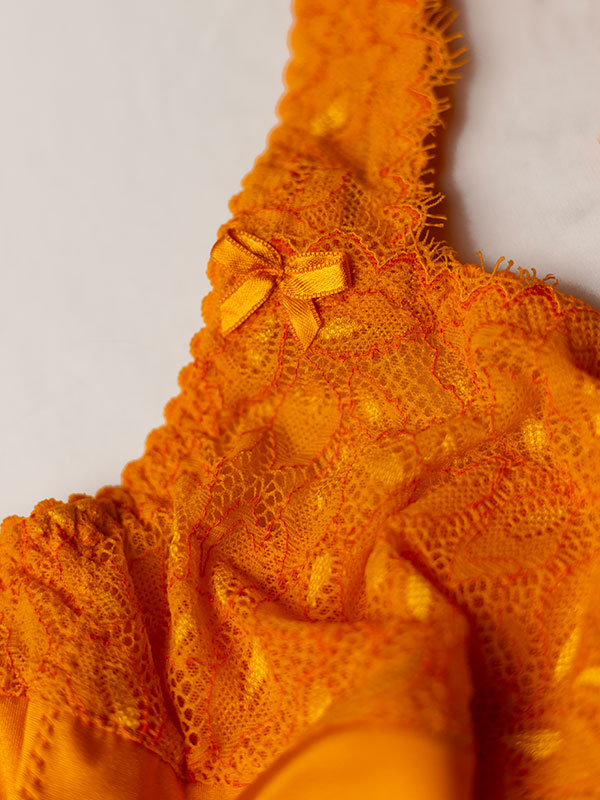 BEATE PLAIN - Plus Size Underwired bra fra Plaisir