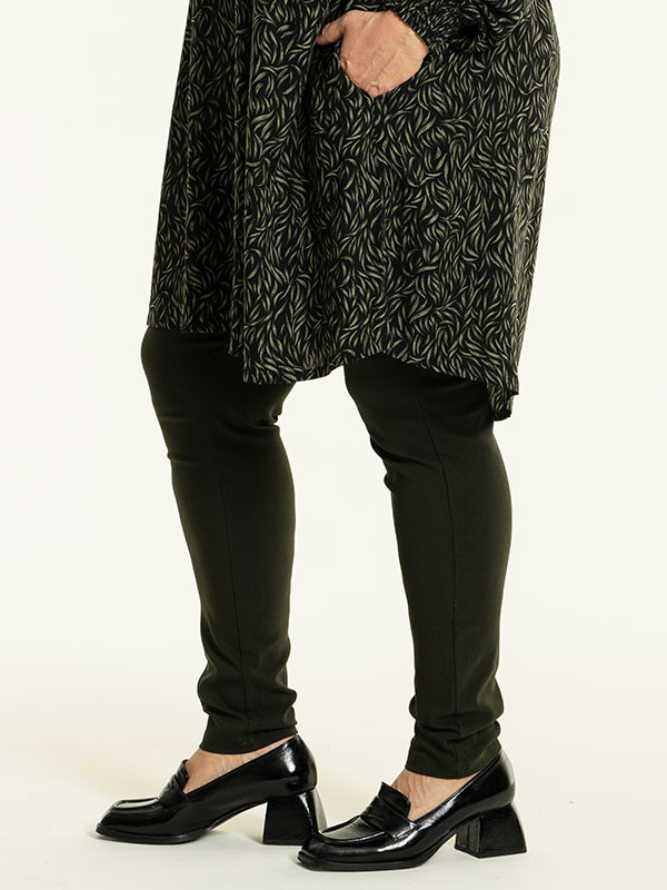 CLARA - Plus Size Pants fra Gozzip