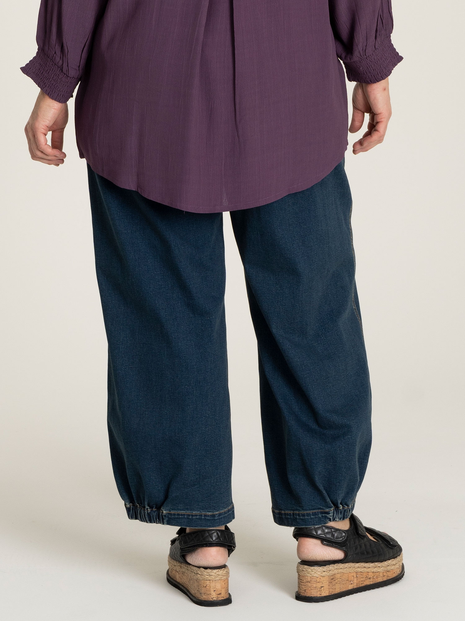 CLARA  - Plus Size Pants fra Gozzip