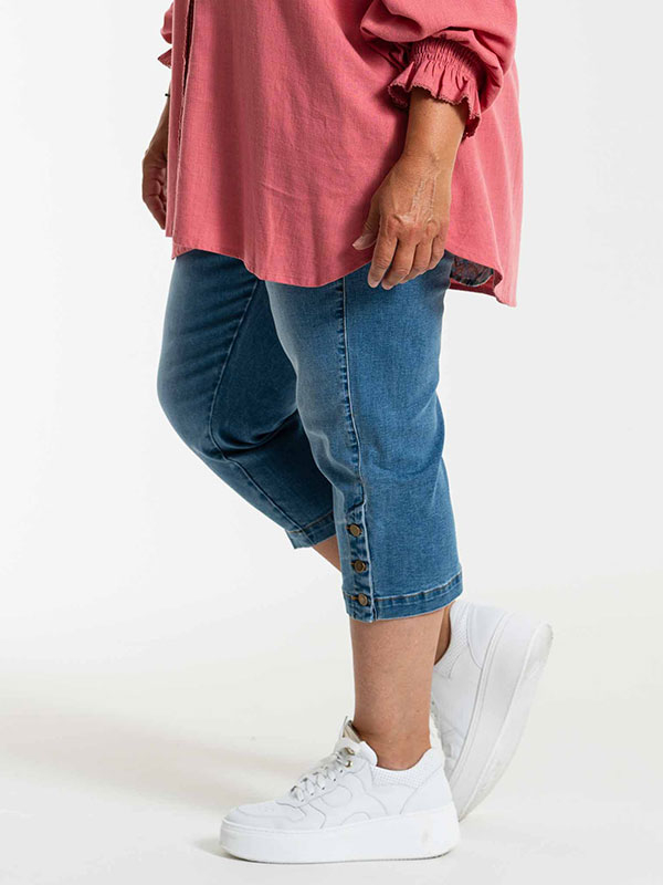 CLARA  - Plus Size Jeans fra Gozzip