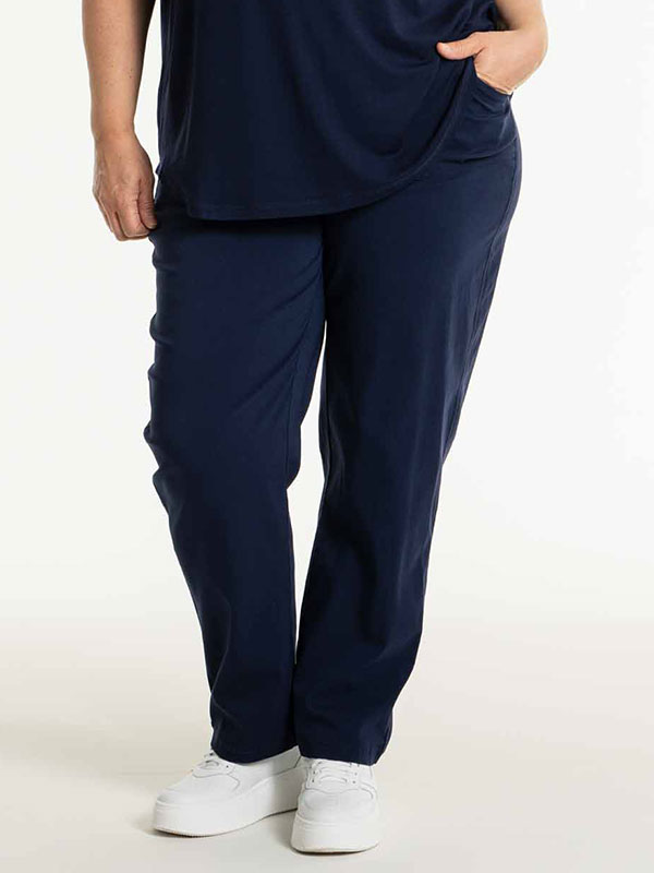 CLARA - Plus Size Pants fra Gozzip