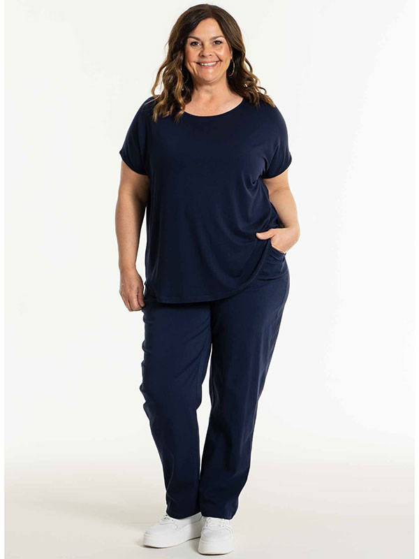 CLARA - Plus Size Pants fra Gozzip