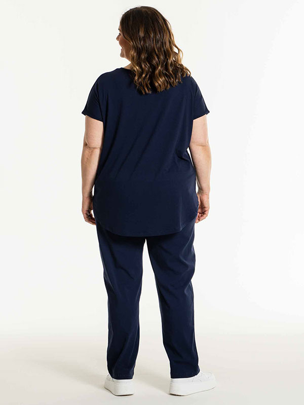 CLARA - Plus Size Pants fra Gozzip