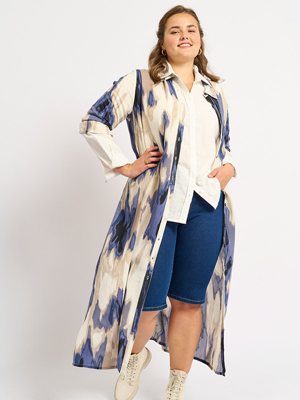 ADVILHELMA - Plus Size Dress fra Adia
