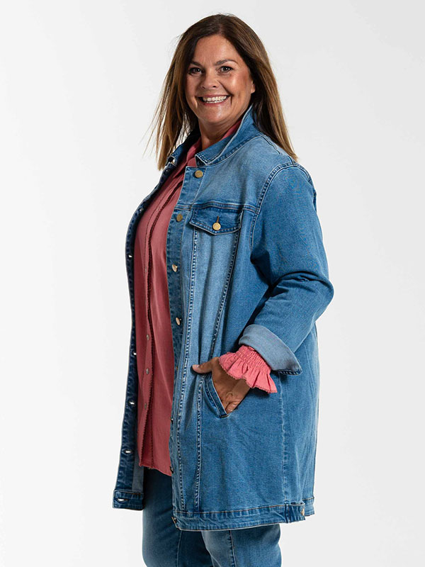 AMELA - Plus Size Jacket fra Gozzip