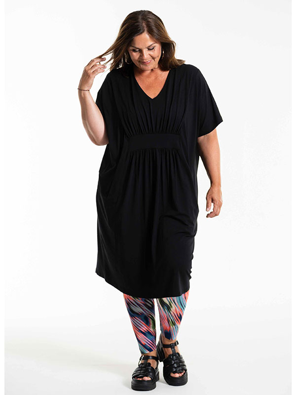 BELINA - Plus Size Dress fra Gozzip