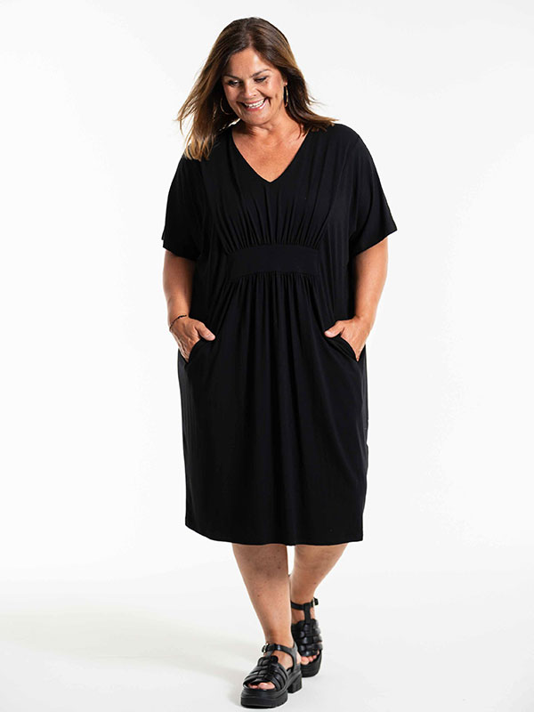 BELINA - Plus Size Dress fra Gozzip