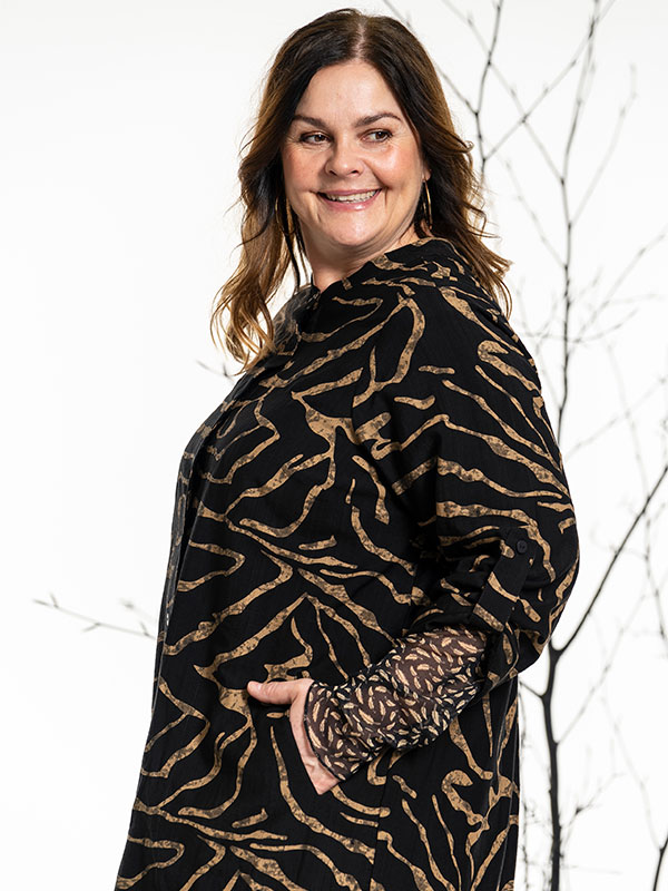 MONNA - Plus Size Tunic fra Gozzip