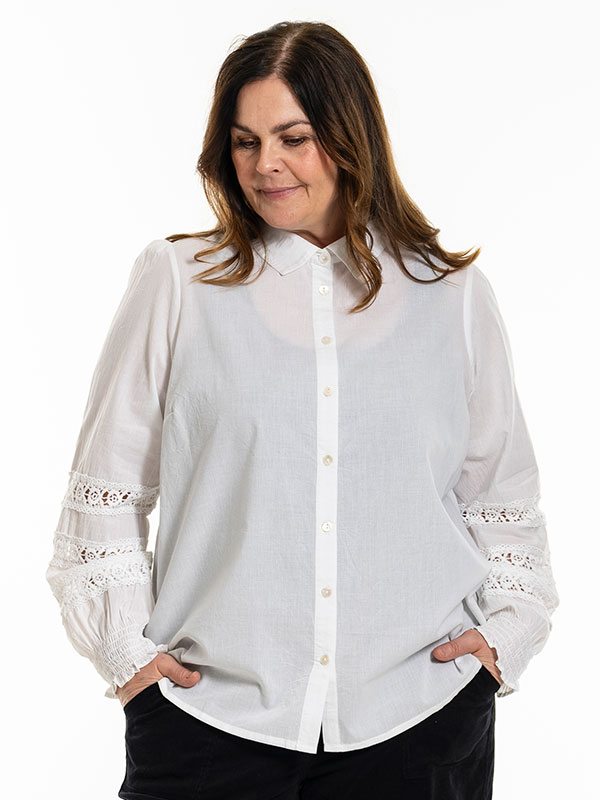 HELIN - Plus Size Shirt fra Gozzip