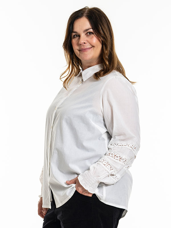 HELIN - Plus Size Shirt fra Gozzip