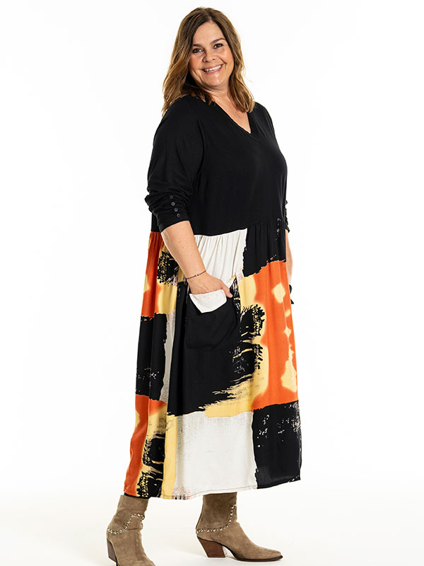 ILLONA - Plus Size Dress fra Gozzip