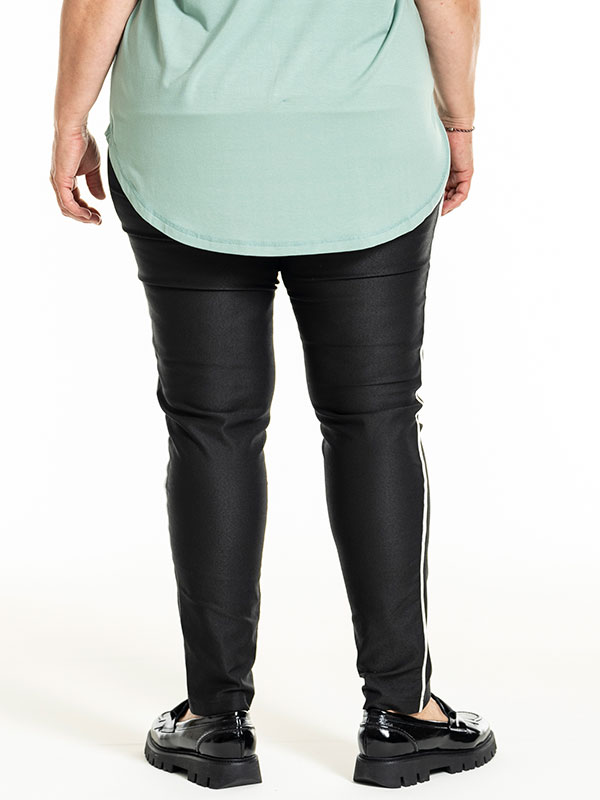 HANNI - Plus Size Pants fra Gozzip
