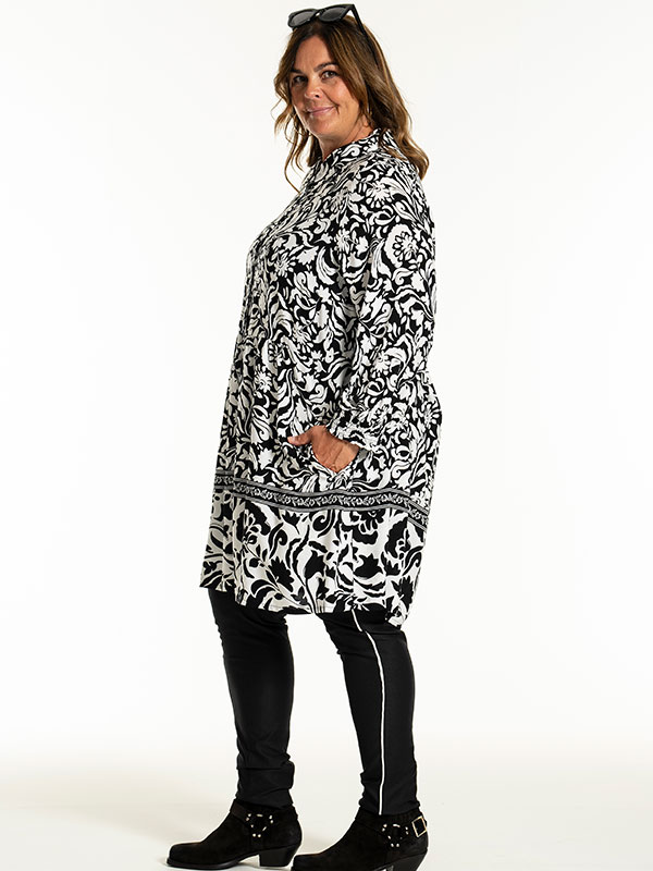 JAMIE - Plus Size Tunic fra Gozzip