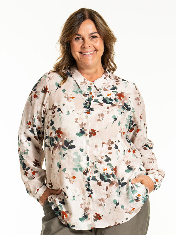 KARINA - Plus Size Shirt fra Gozzip
