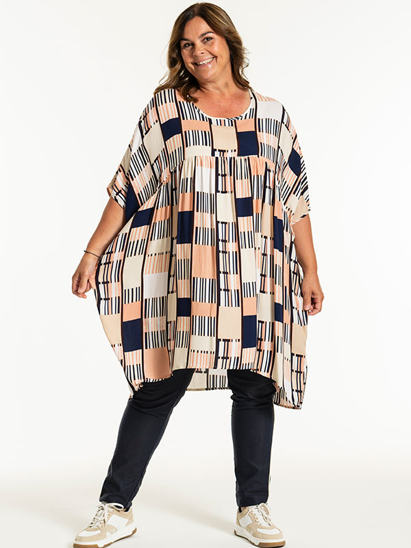 SOFIE - Plus Size Tunic fra Gozzip
