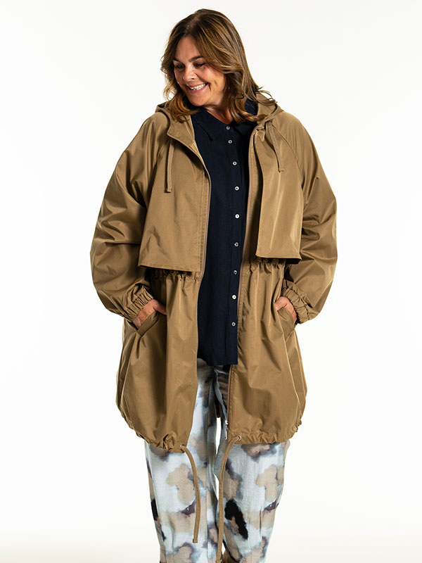 JUDIE - Plus Size Coat fra Gozzip